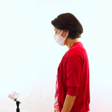 Load and play video in Gallery viewer, This video demonstrates how ScanaTemp compares to a wall-mounted thermometer.
